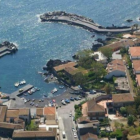Cozy Apartment By The Sea Acireale Exterior foto
